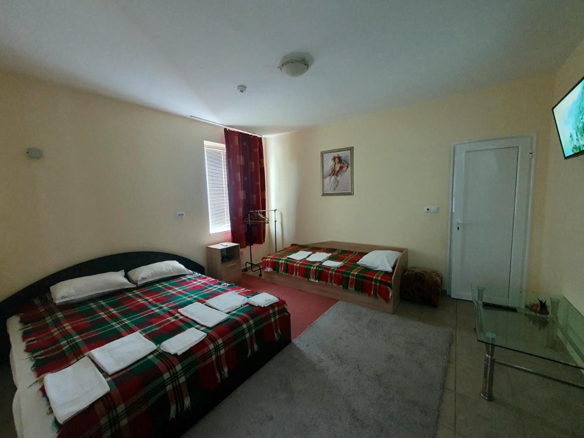 Viriks Hotel Бургас Екстериор снимка