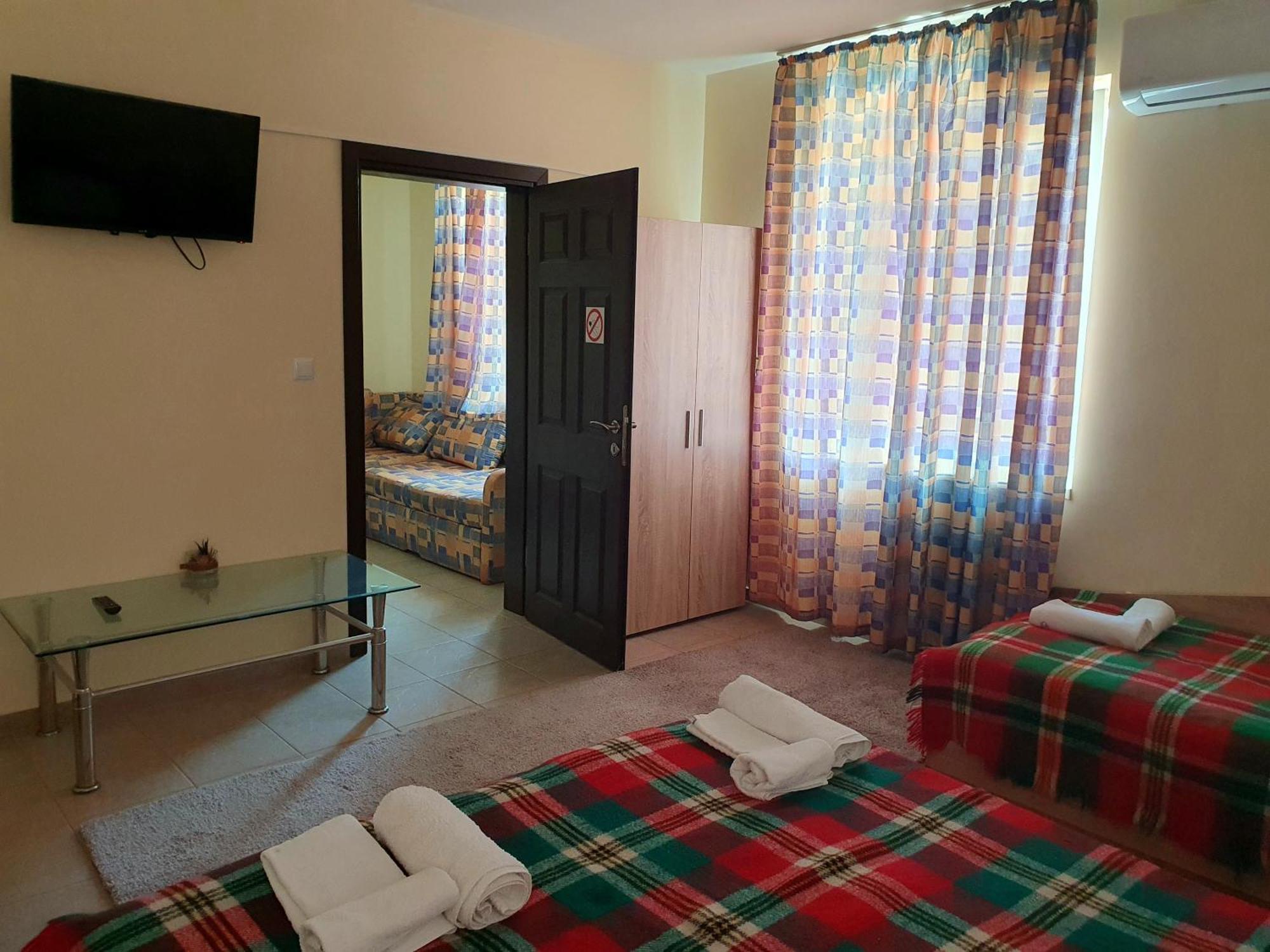 Viriks Hotel Бургас Екстериор снимка
