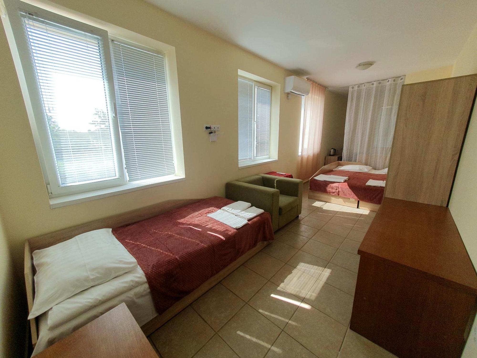 Viriks Hotel Бургас Екстериор снимка