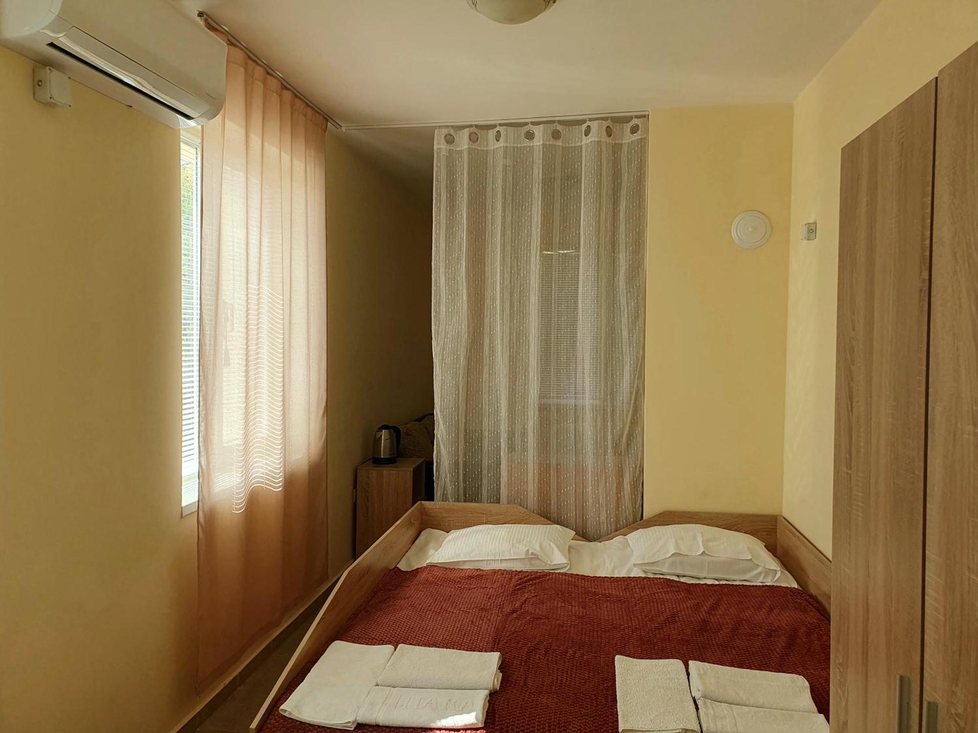 Viriks Hotel Бургас Екстериор снимка